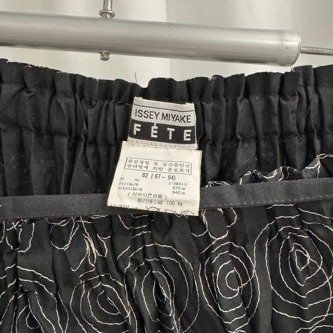 이세이 미야케 FETE 엠브로이더리 플리츠 스커트 상품이미지9