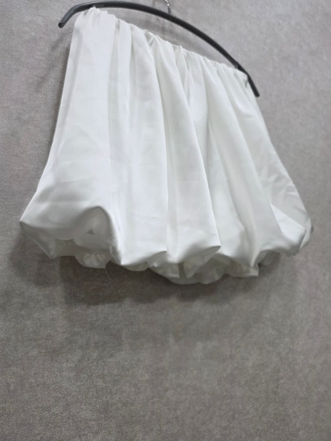 CHA 화이트 벌룬 미니스커트 상품이미지1