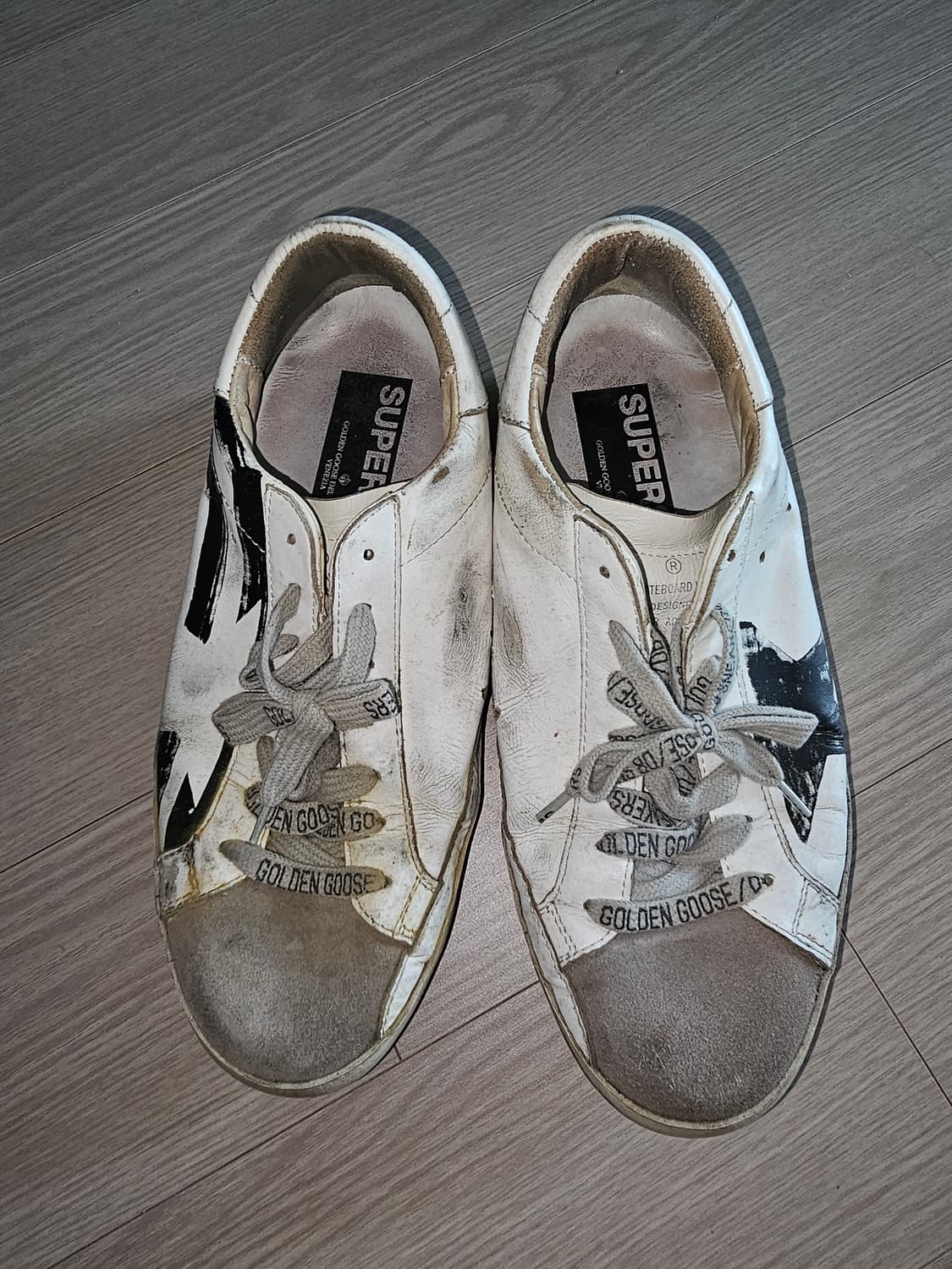 골든구스 스니커즈 상품이미지1