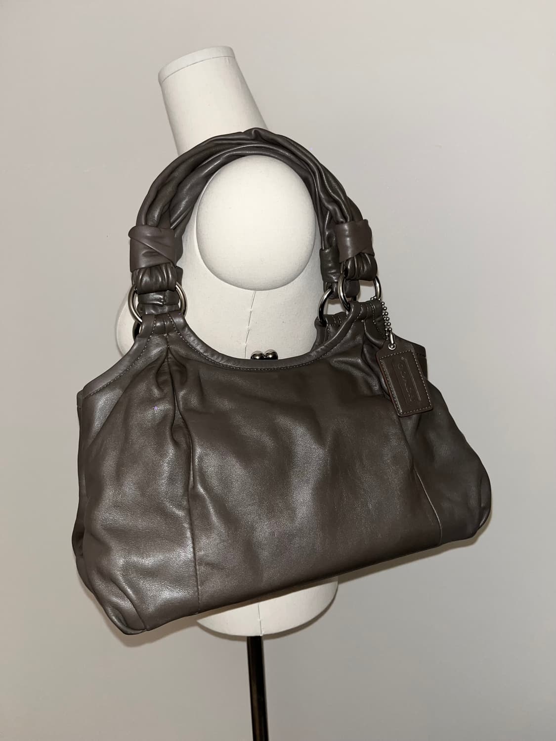 📦 Coach brown gray Shoulder Bag 상품이미지3