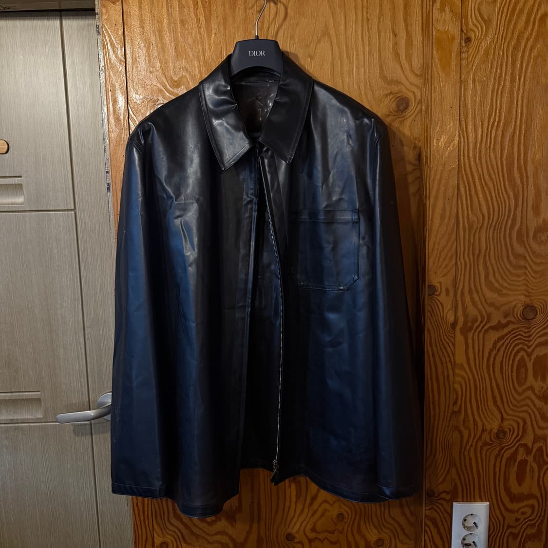 에르메스 페이크 가죽 자켓 판매 합니다. 상품이미지1