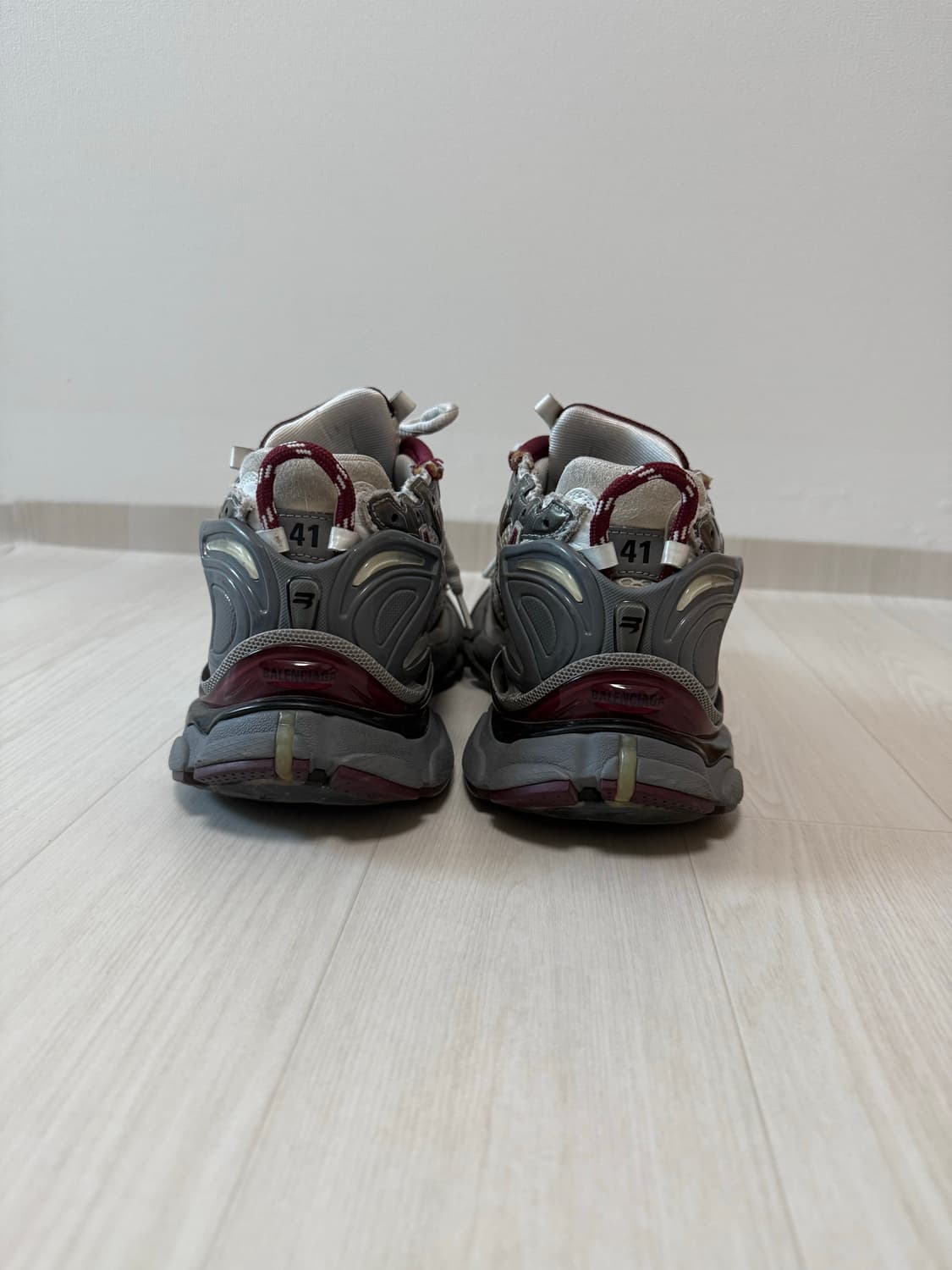 발렌시아가 뉴러너 버건디 41size 상품이미지4