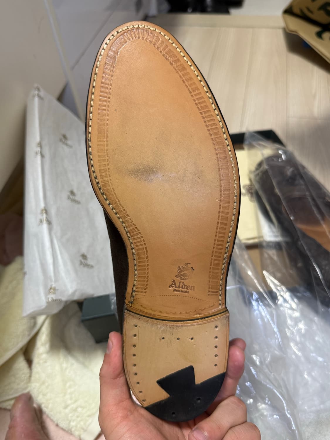 [US 8 E] 알든 666 스웨이드 테슬 로퍼 상품이미지5