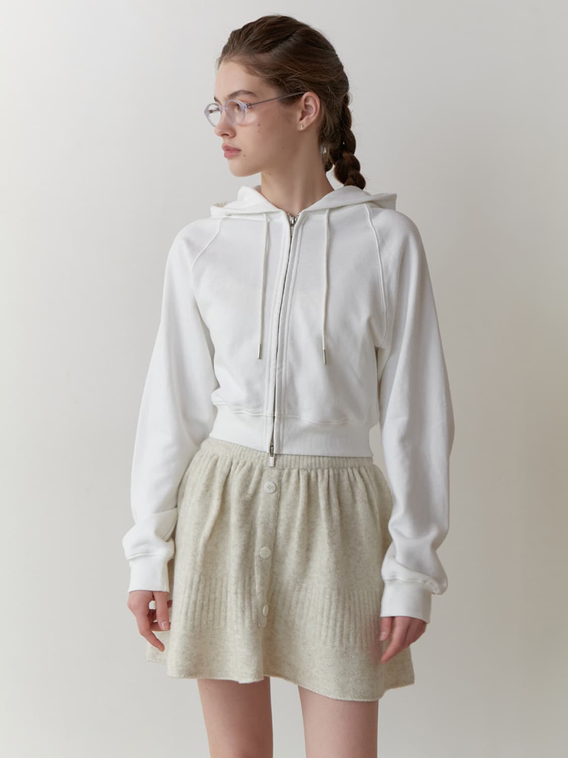 리엘 크롭 후드집업 화이트 상품이미지3