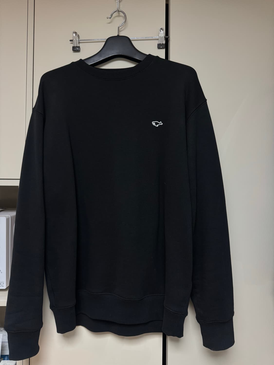 [5] 네이더스 기본 로고 맨투맨 블랙 상품이미지1