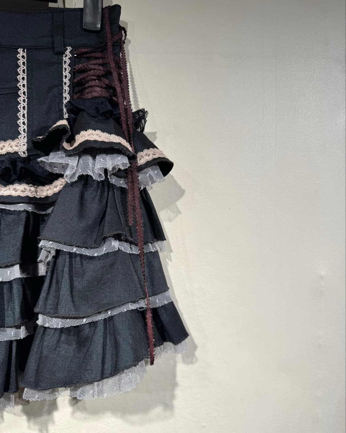 OZZ Croce Ruffle detail Gothic skirt  상품이미지4
