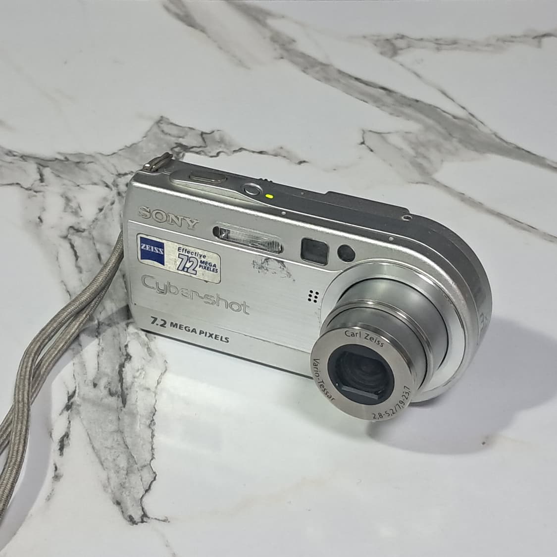 소니 디지털 카메라 사이버샷 DSC-P150 하자 있음 상품이미지2
