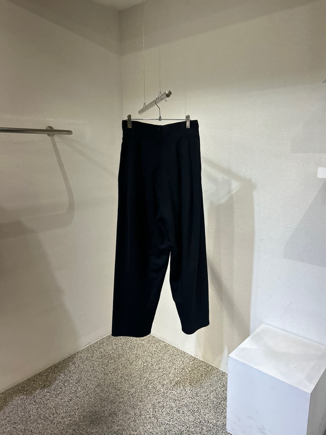 이세이미야케 울 와이드 핀턱팬츠 상품이미지2