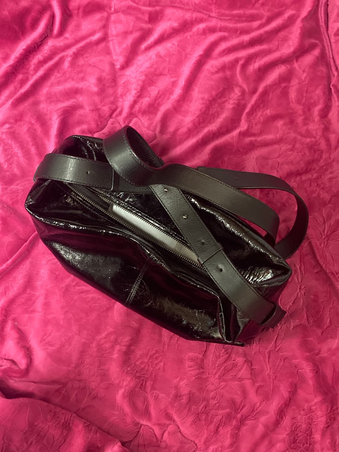 밈더워드로브 크랙 레더 호보백 상품이미지3