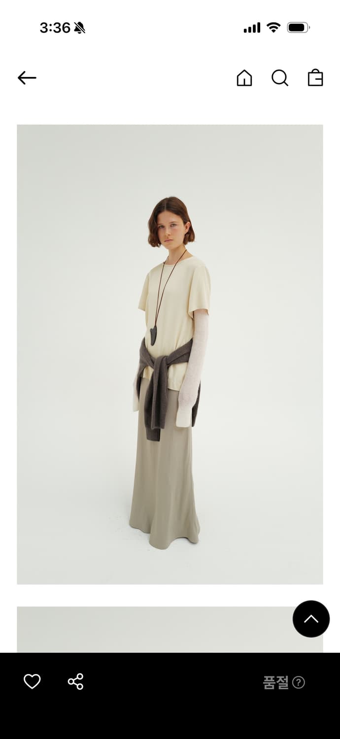 cupro backless blouse / satin long skirt 상품이미지1