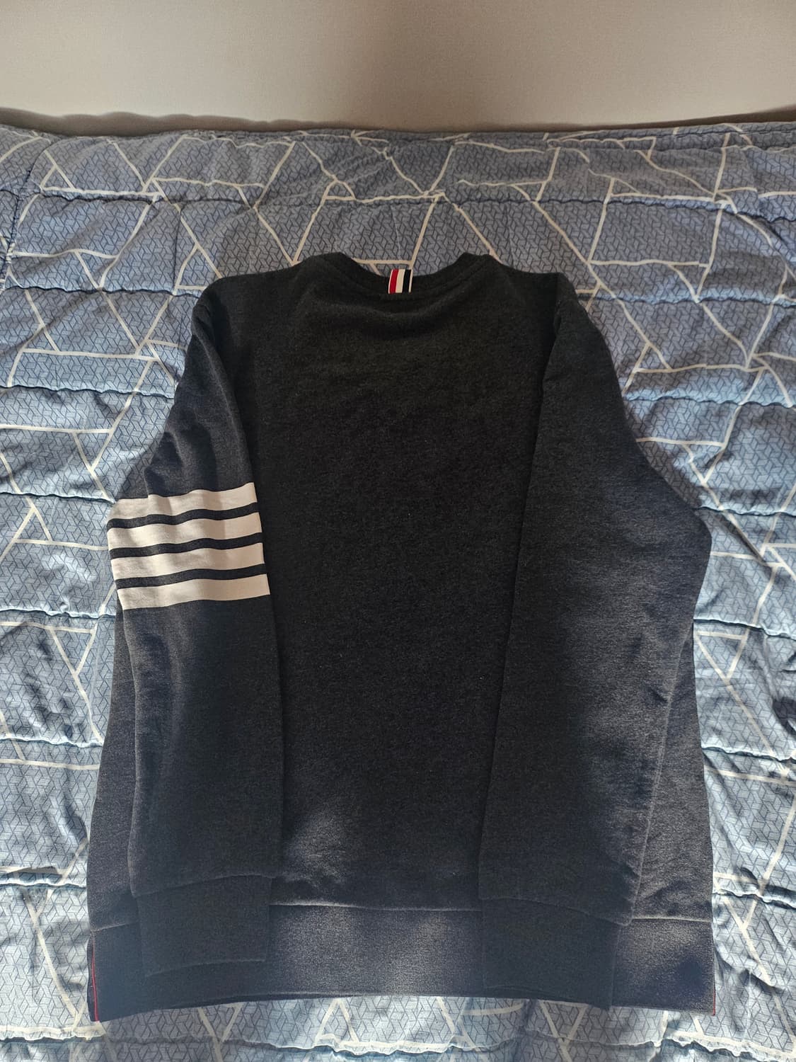 톰브라운 4바 스웨트셔츠 다크그레이 4사이즈 상품이미지6