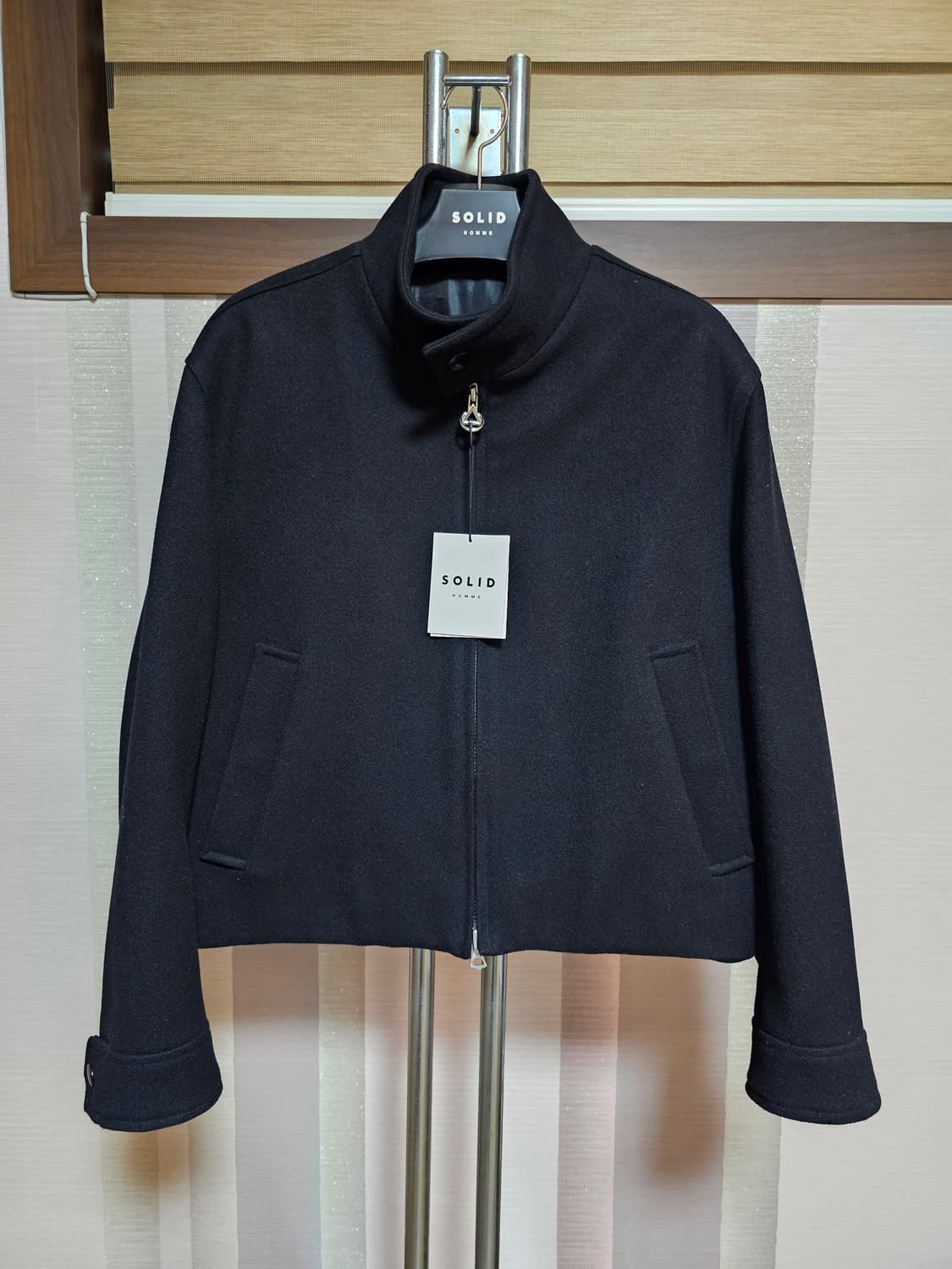 솔리드옴므 명작 하이넥 울 크롭자켓 블랙 46 상품이미지1