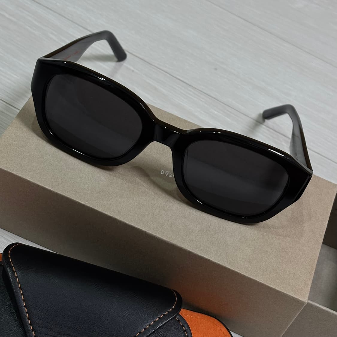 그라픽플라스틱 옐로우비 0722 이동휘 선글라스 상품이미지1