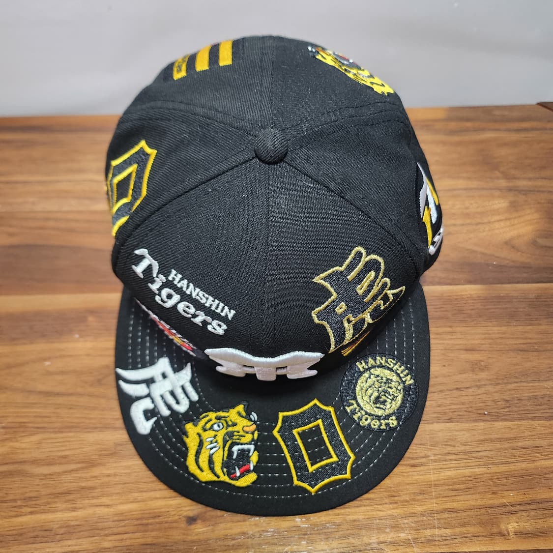 한신 타이거즈 로고 스냅백 (한정판 정품) 상품이미지5