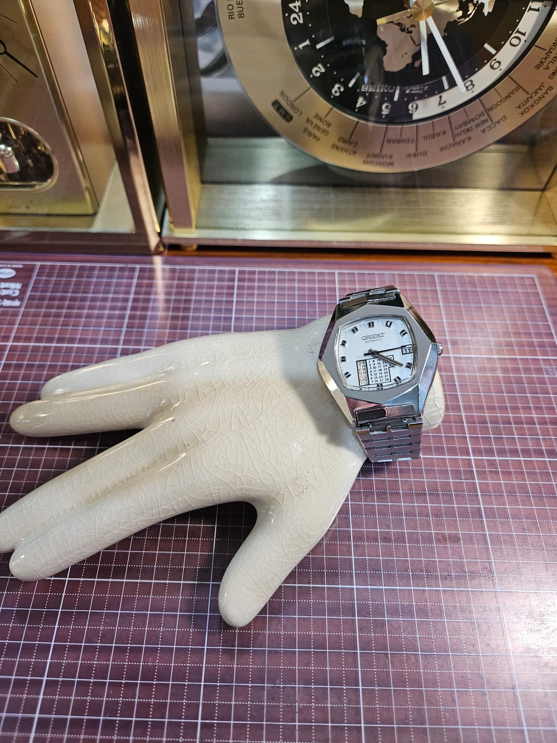 오리엔트 70s 빈티지 오토매틱 만년달력 시계 상품이미지2