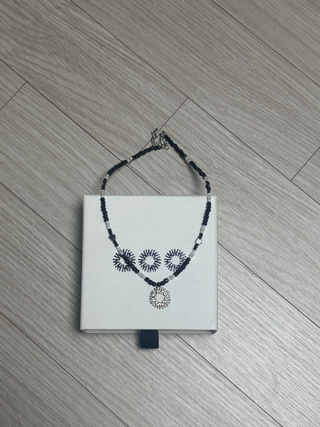 999휴머니티 목걸이 상품이미지1