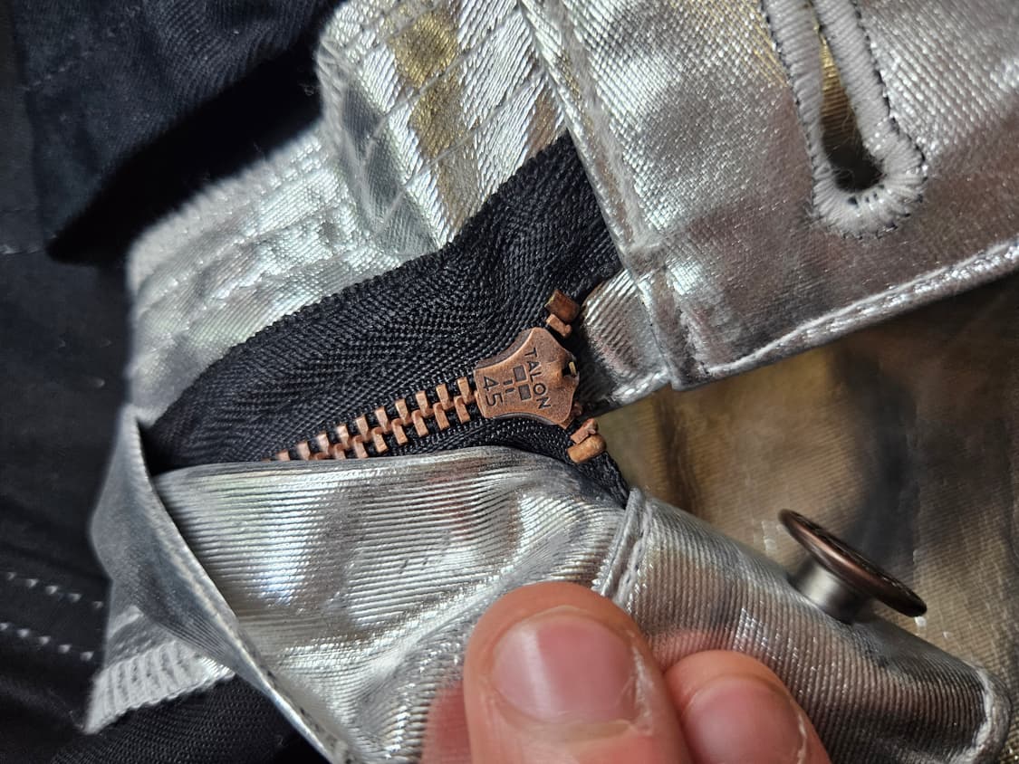 26) 셀린느 CELINE 메탈릭 실버 스키니 스트레치 데님 팬츠 상품이미지10