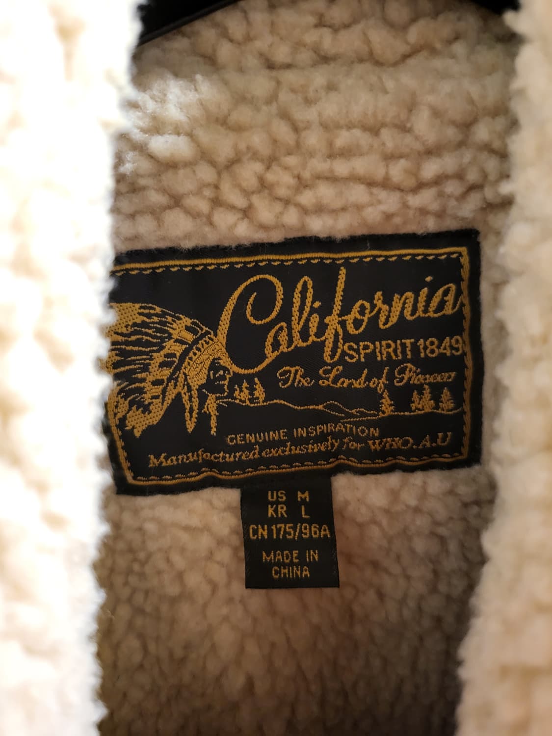 후아유캘리포니아 양털 트러커 자켓 상품이미지4