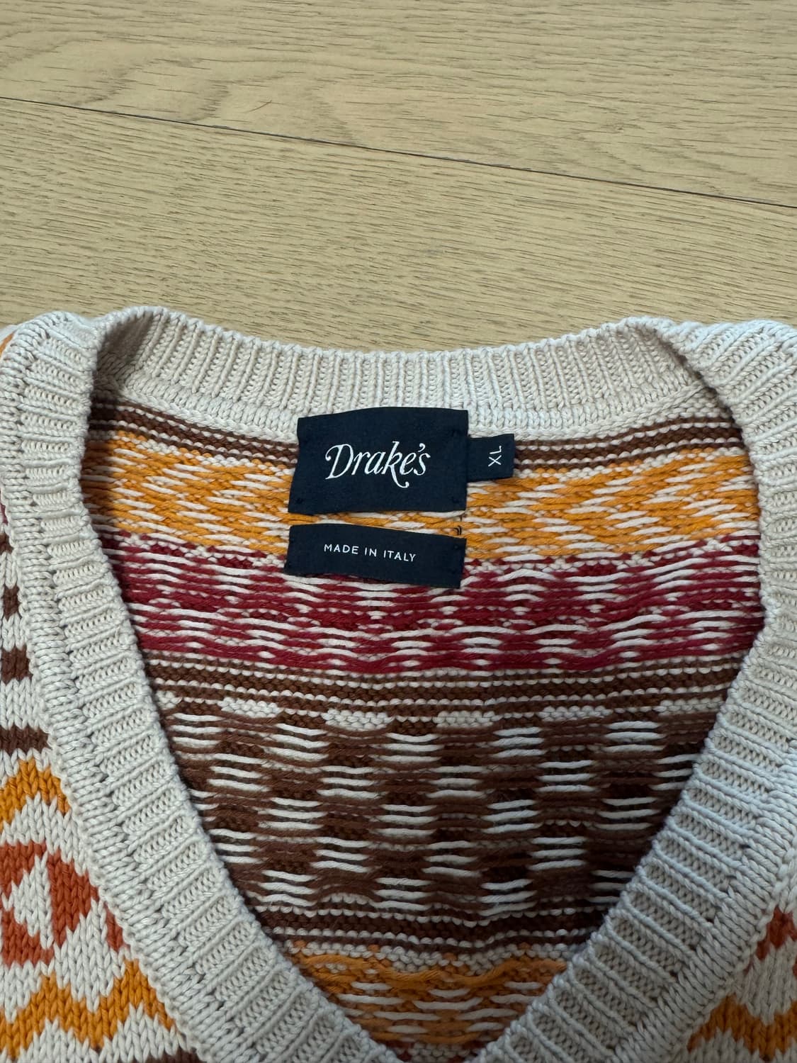 드레익스 니트 베스트 (조끼) xl사이즈 판매합니다. 상품이미지2