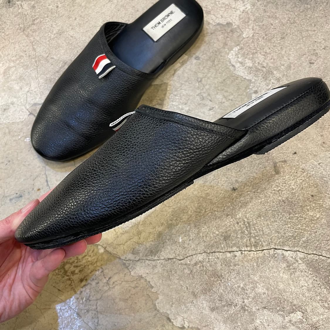 톰브라운 삼선탭 뮬 상품이미지4