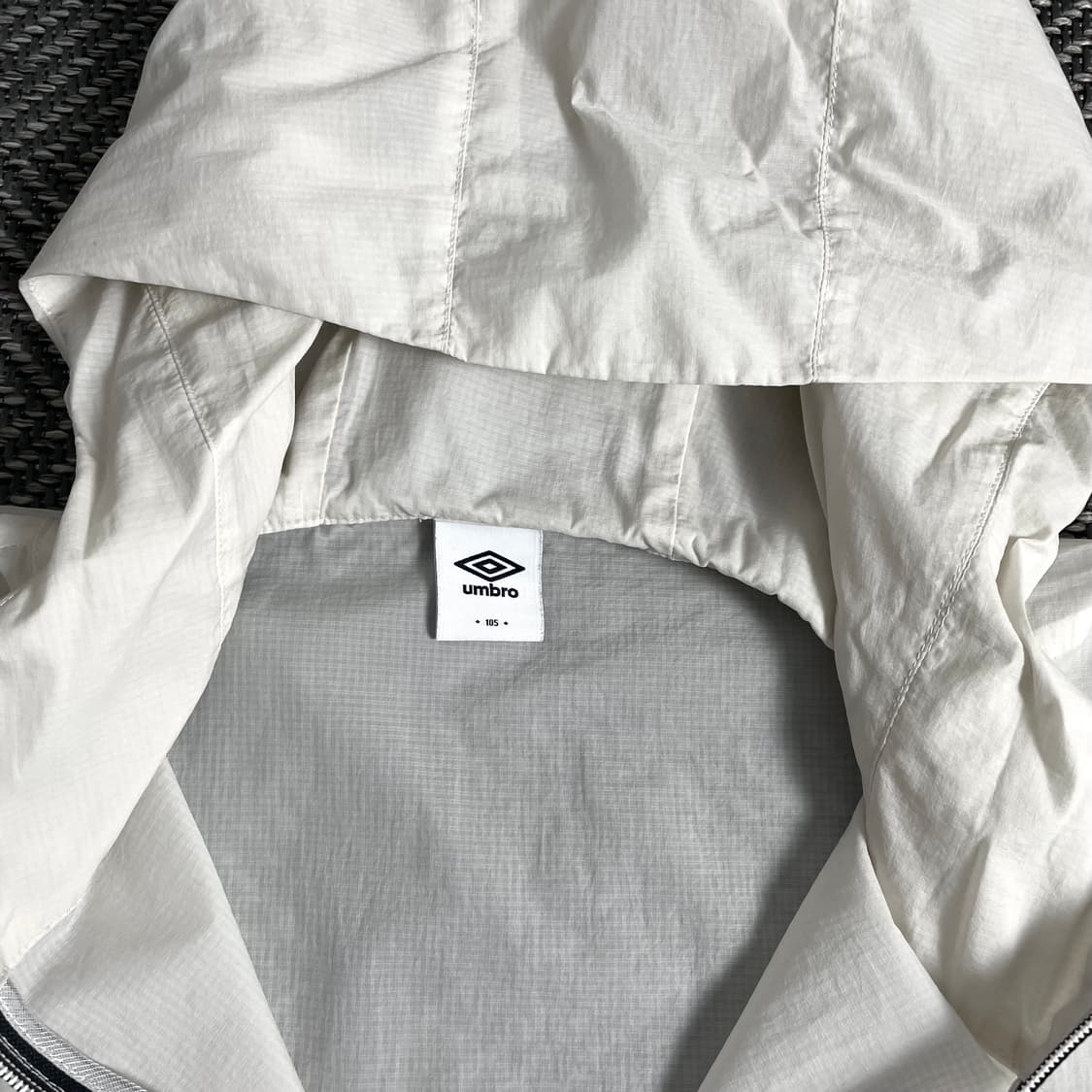 엄브로 빅로고 나일론 아노락 웜업 y 3228 상품이미지5