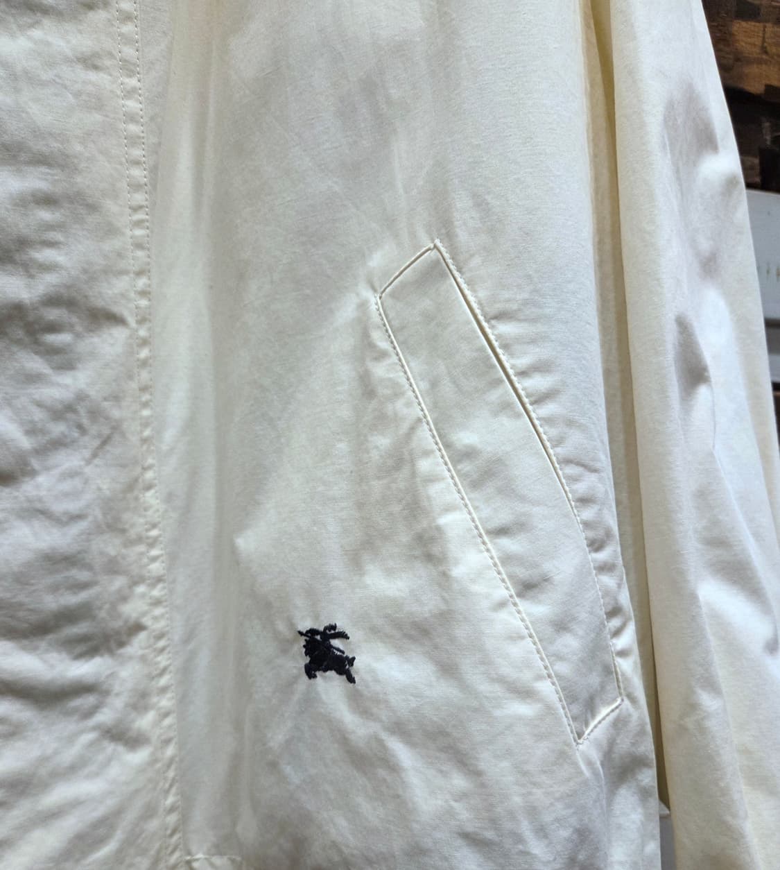 버버리 클래식 바라쿠타 자켓 상품이미지7