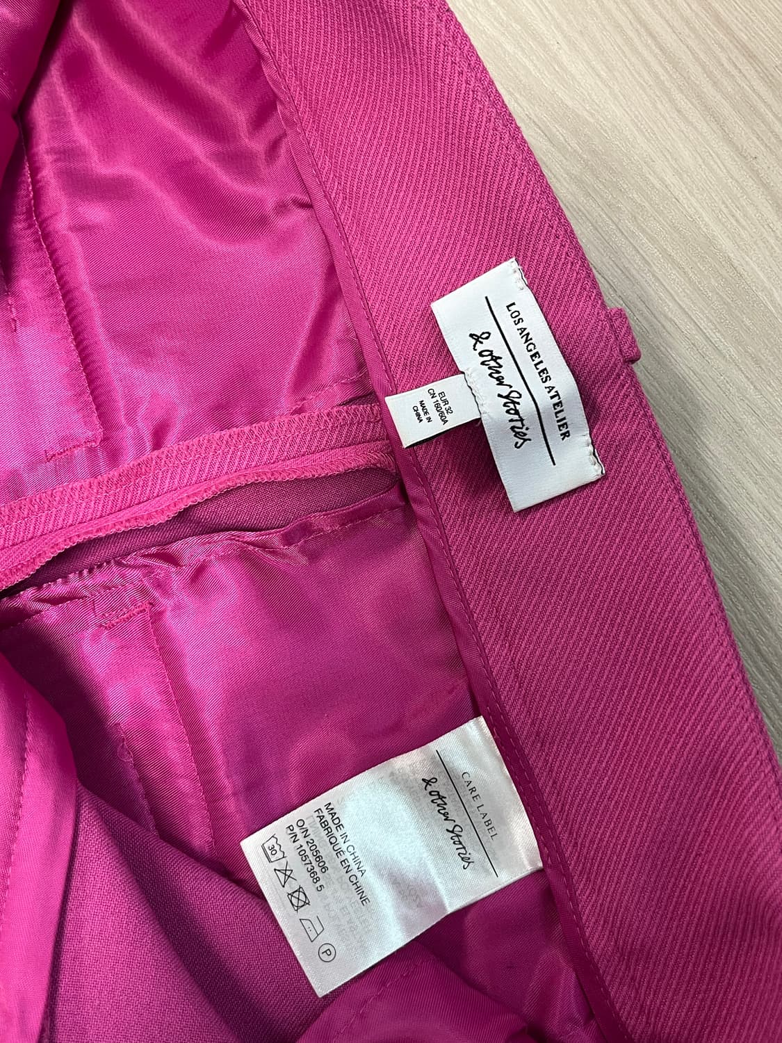 앤아더스토리즈 핑크 턱 슬랙스 상품이미지4