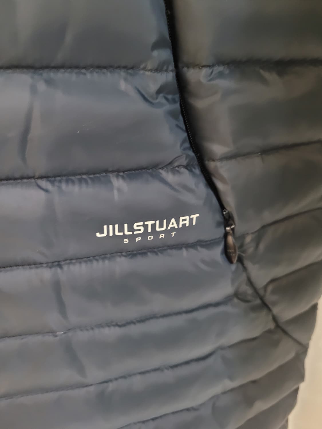 1회착) 질스튜어트 스포츠 중기장 구스 경량 패딩 90(S) 상품이미지5