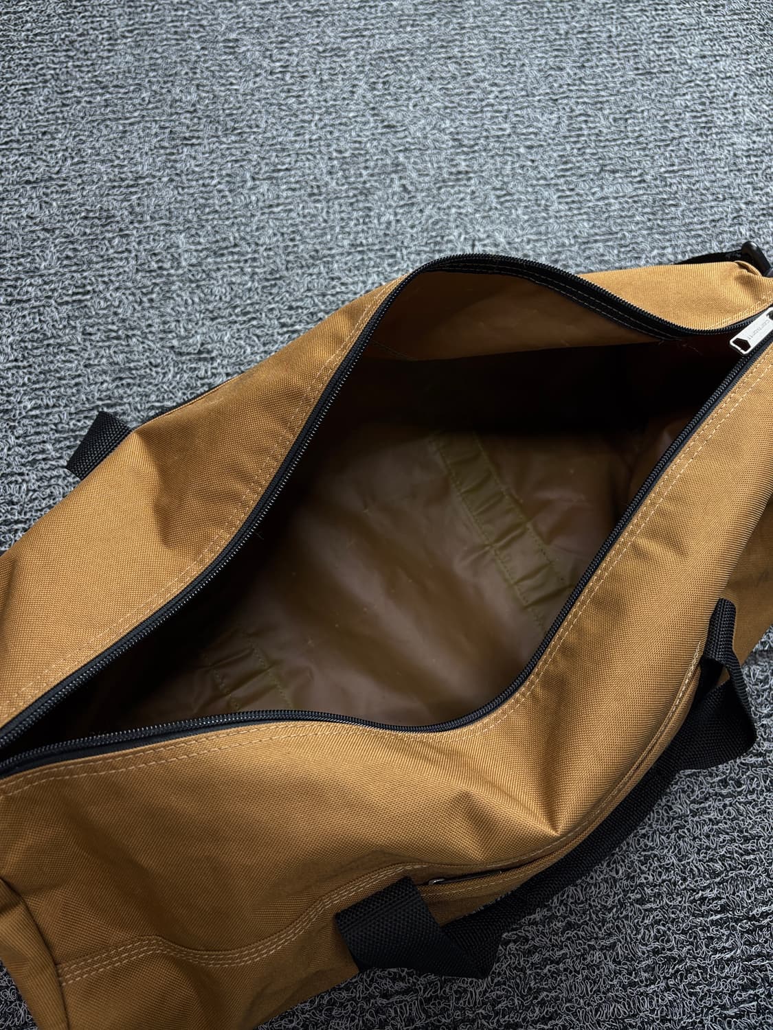 칼하트 wip 파슬 메신저 크로스백 브라운 2205 상품이미지5