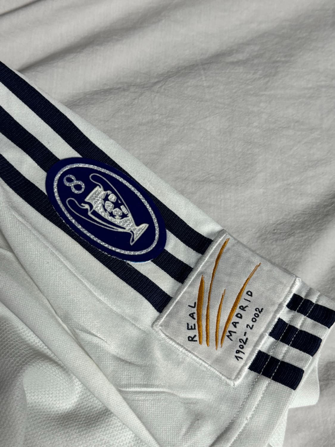 01-02 레알마드리드 백주년 홈 유니폼 챔스 상품이미지4