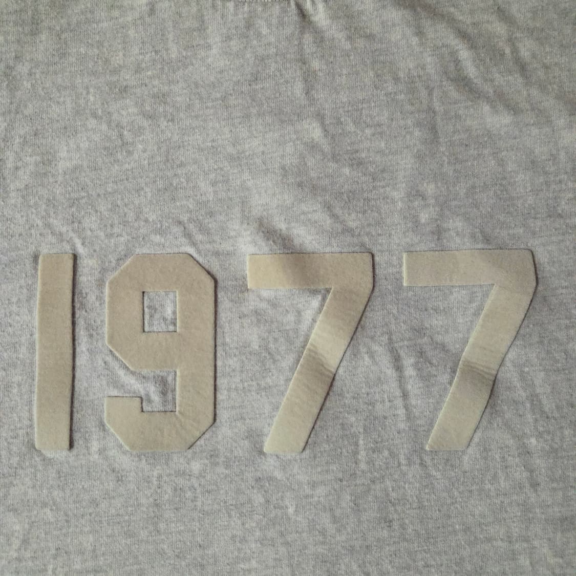 피어오브갓 에센셜 1977 오버 롱슬리브 긴팔 티셔츠 M 라이트오트밀 상품이미지3