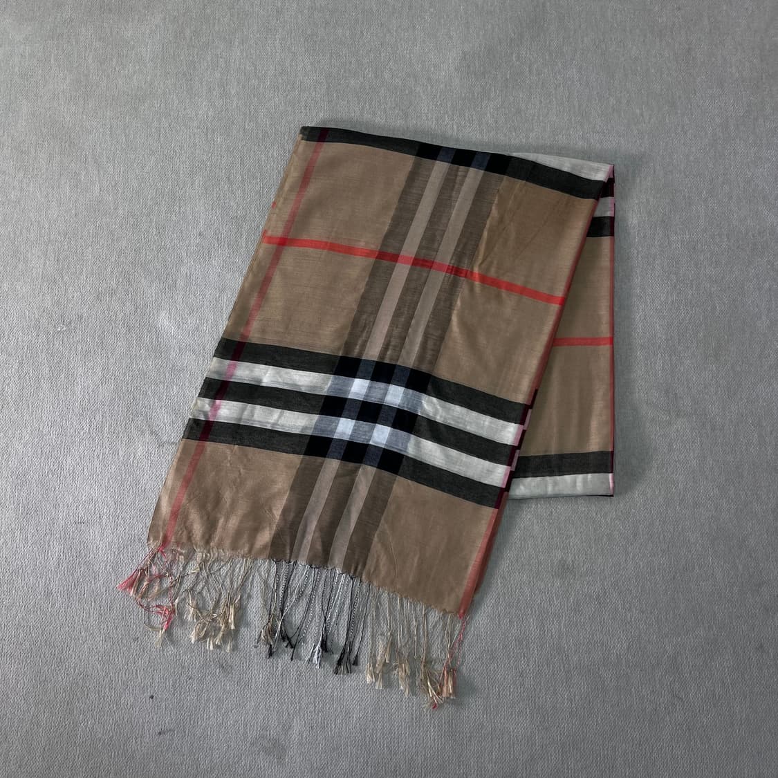 버버리 노바체크 울 실크 머플러 상품이미지1