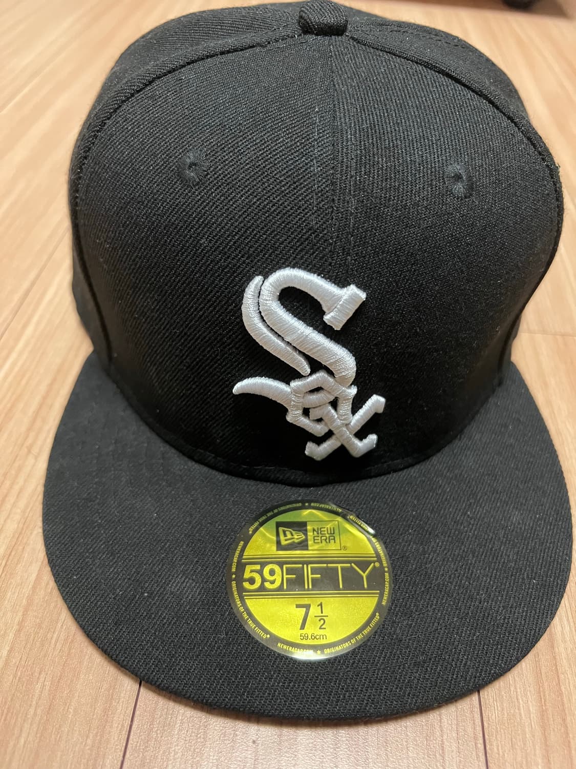 [새상품]뉴에라 피티드캡 59.6cm 상품이미지1