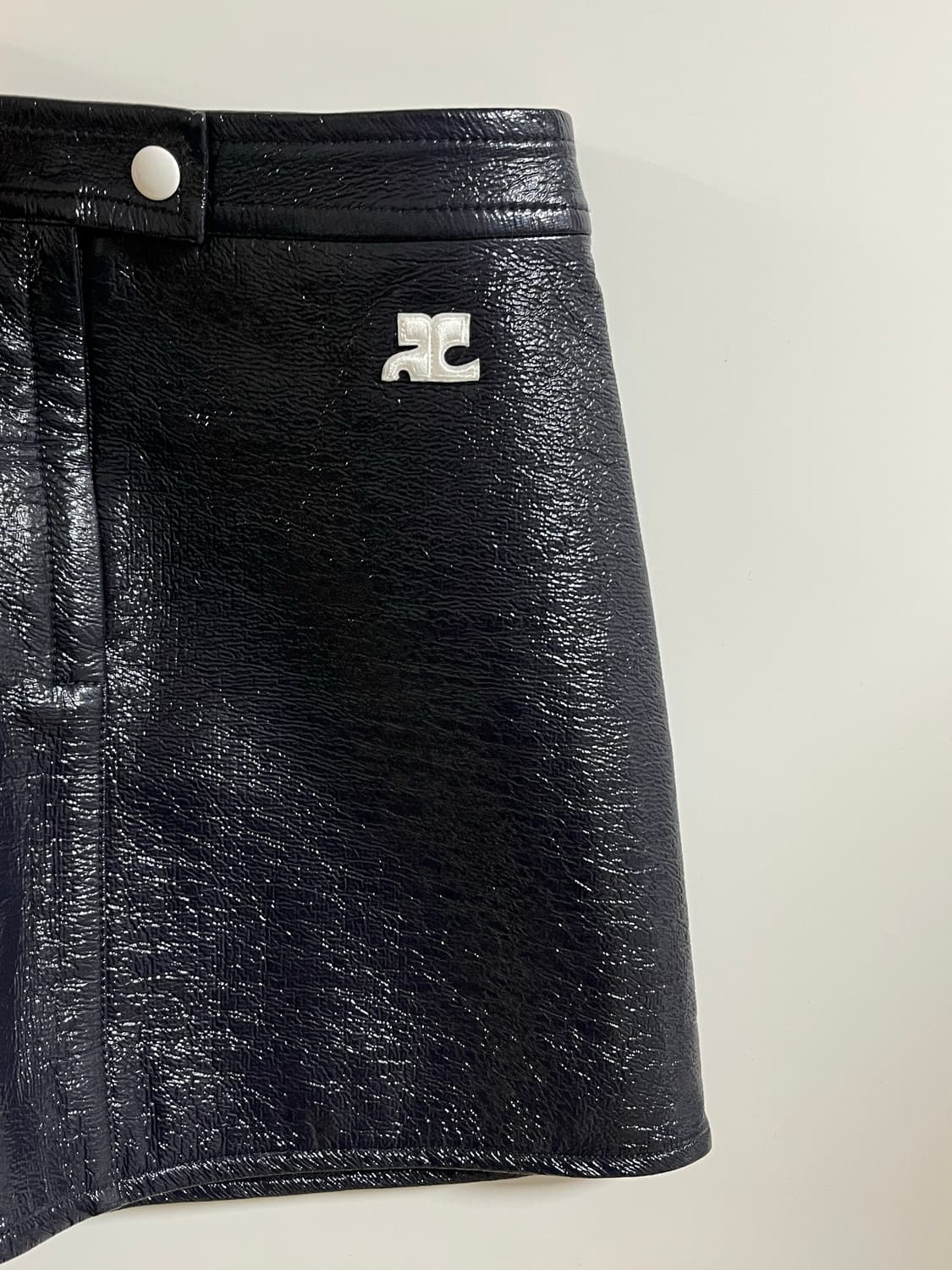 Courreges vinyl mini skirt navy 상품이미지4