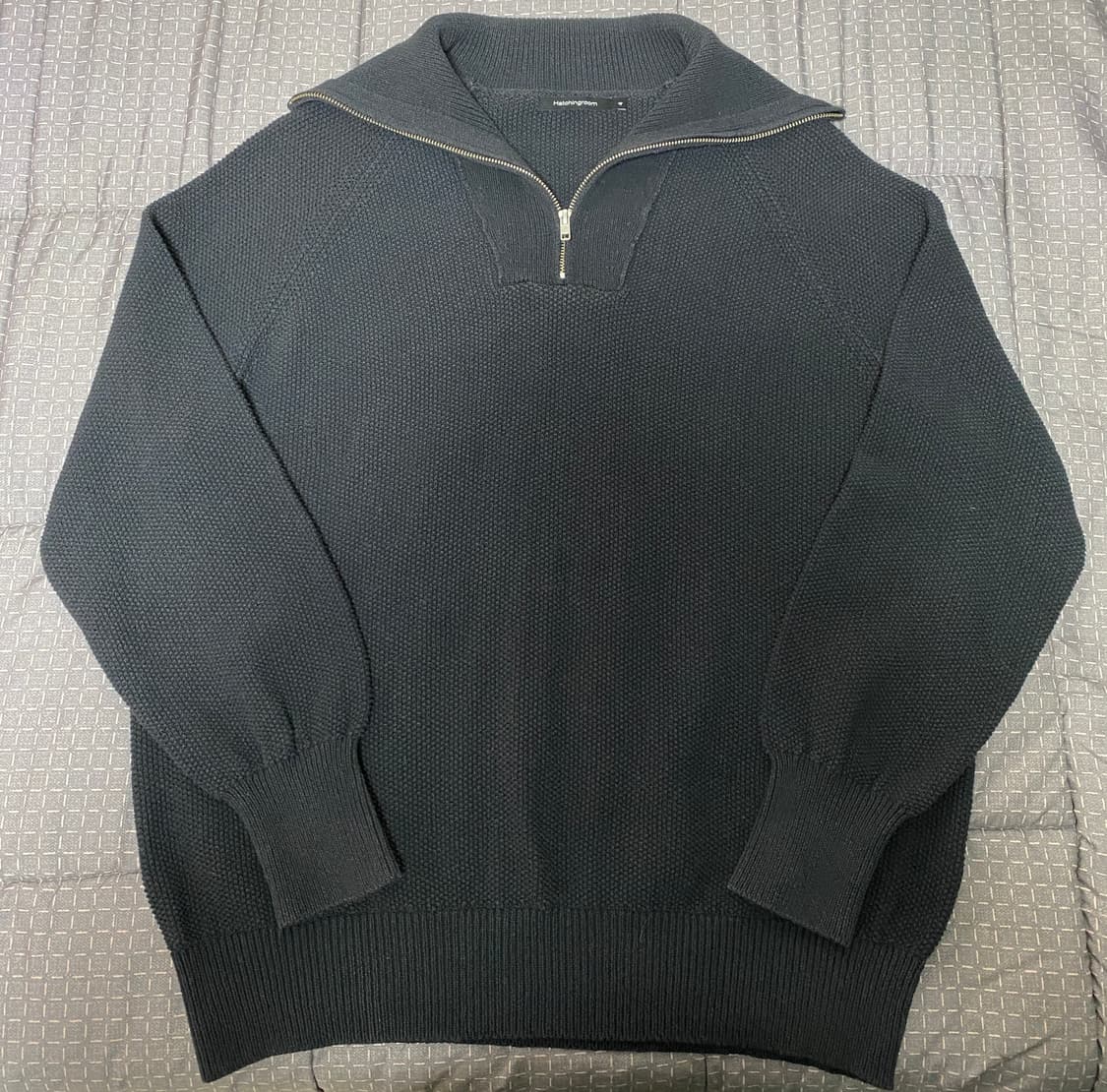 해칭룸 하프집업 니트 블랙 상품이미지3