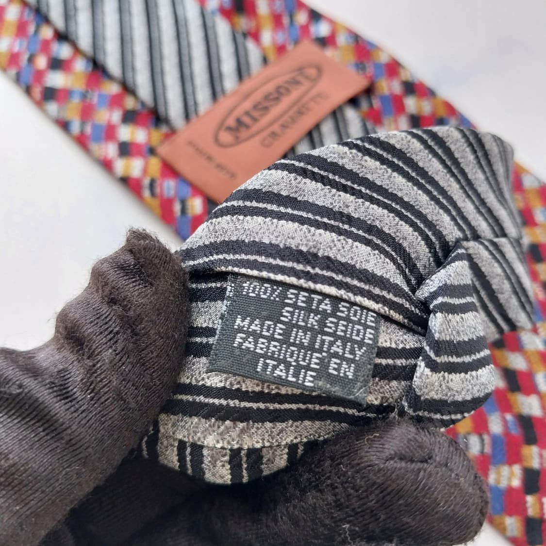 미쏘니 실크 레드 멀티 패턴 넥타이 9.1cm A+~A등급 K2582
 상품이미지9