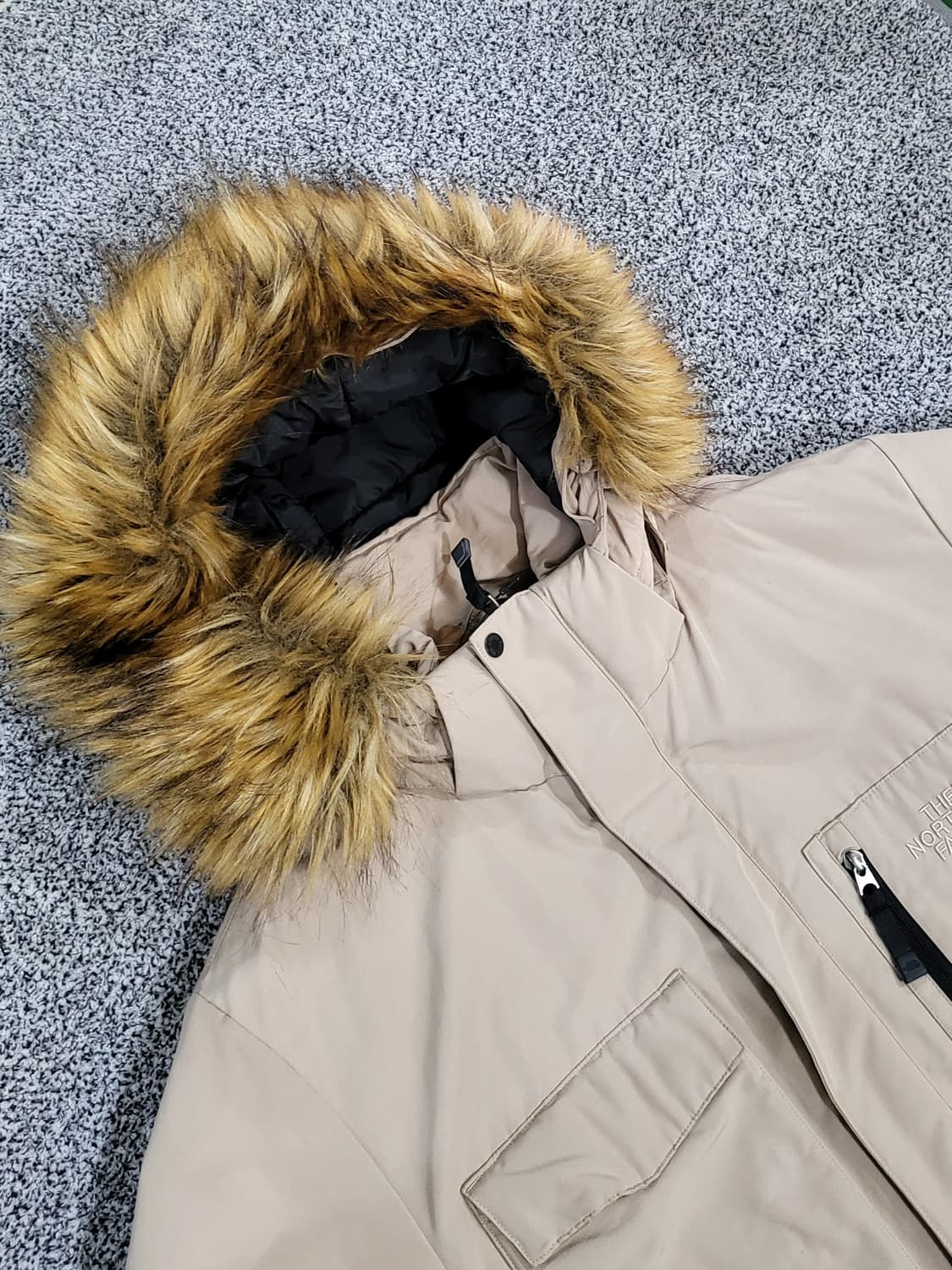 노스페이스 베이지 퍼 후드 점퍼 상품이미지2