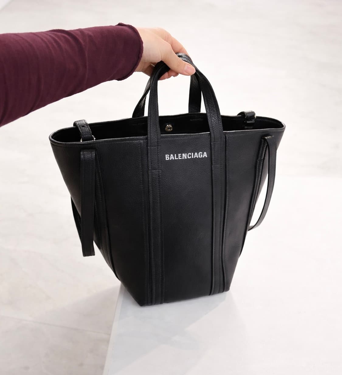 발렌시아가 에브리데이 노스사우스 상품이미지1