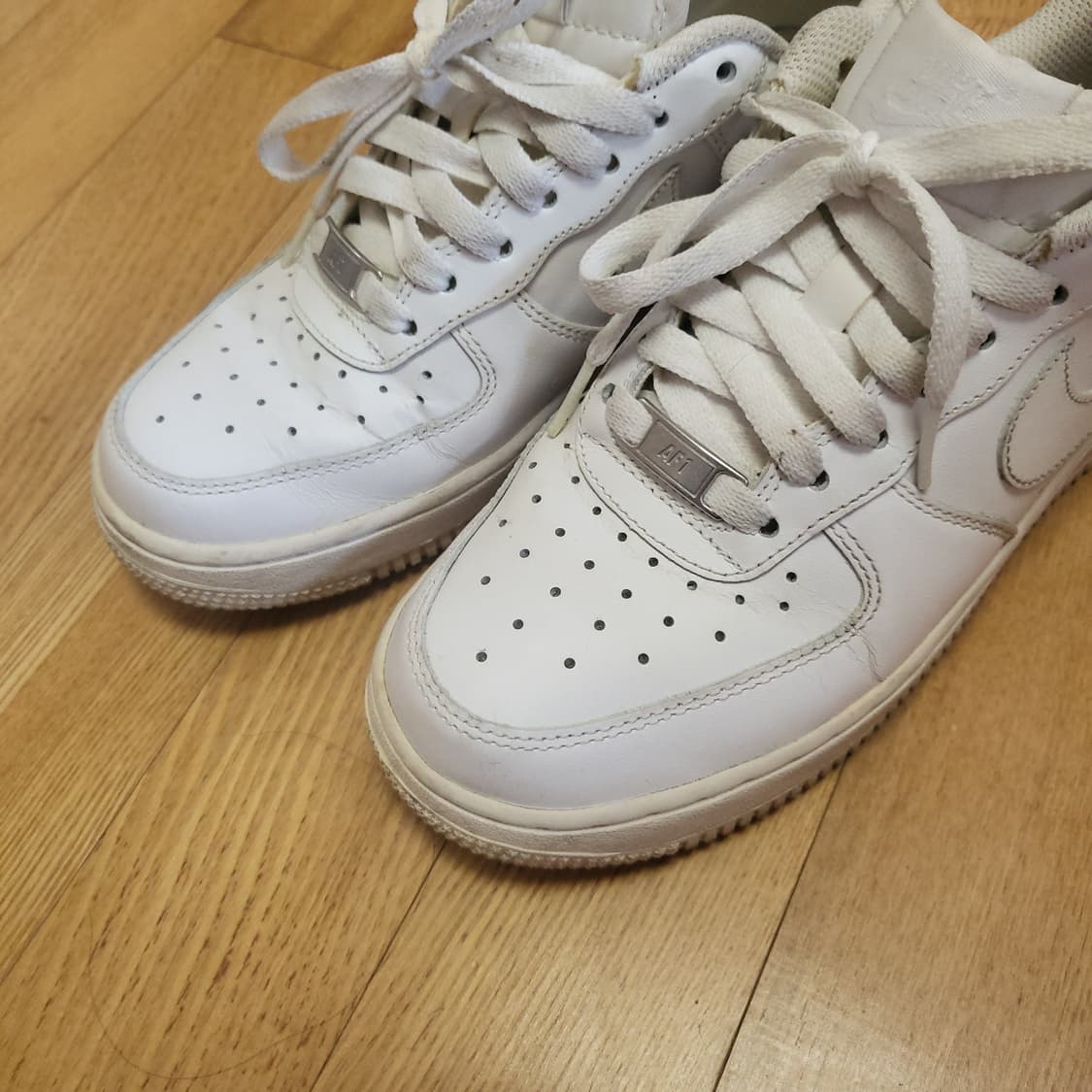 [235] 나이키 에어포스1 07 로우 화이트  상품이미지4