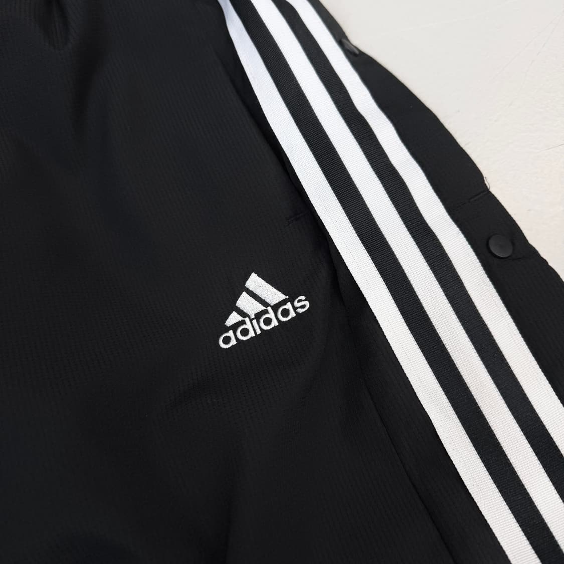 아디다스 삼선 올드스쿨 사이드버튼 트랙팬츠 상품이미지3