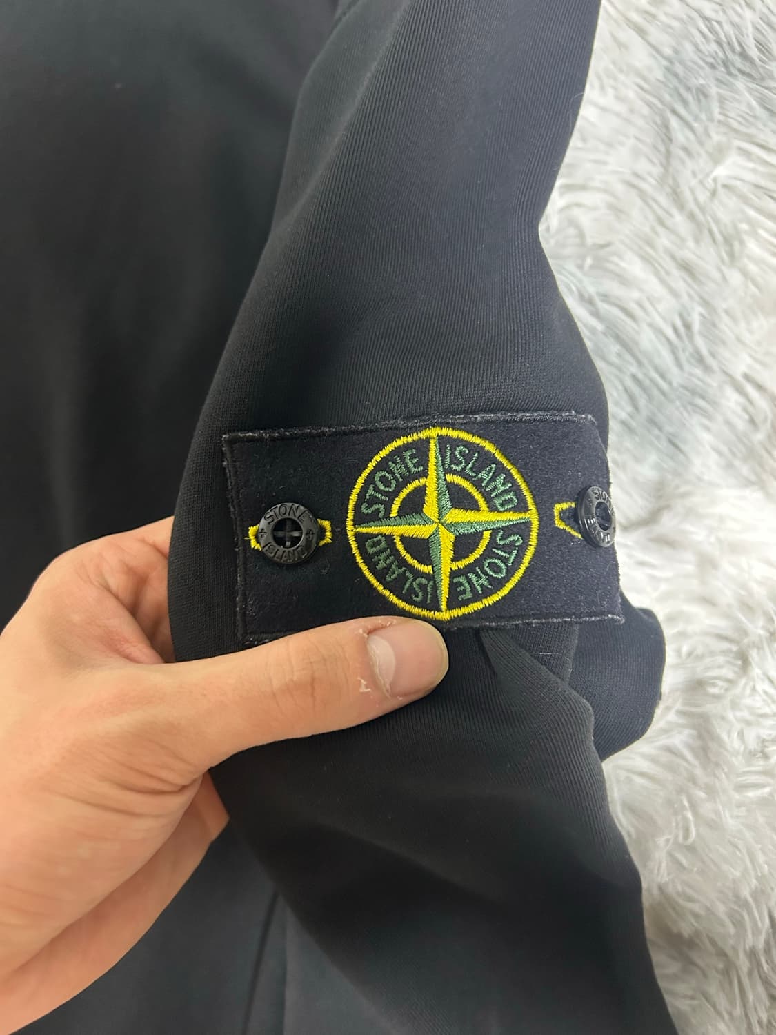24ss 스톤아일랜드 맨투맨 블랙 XL 상품이미지3