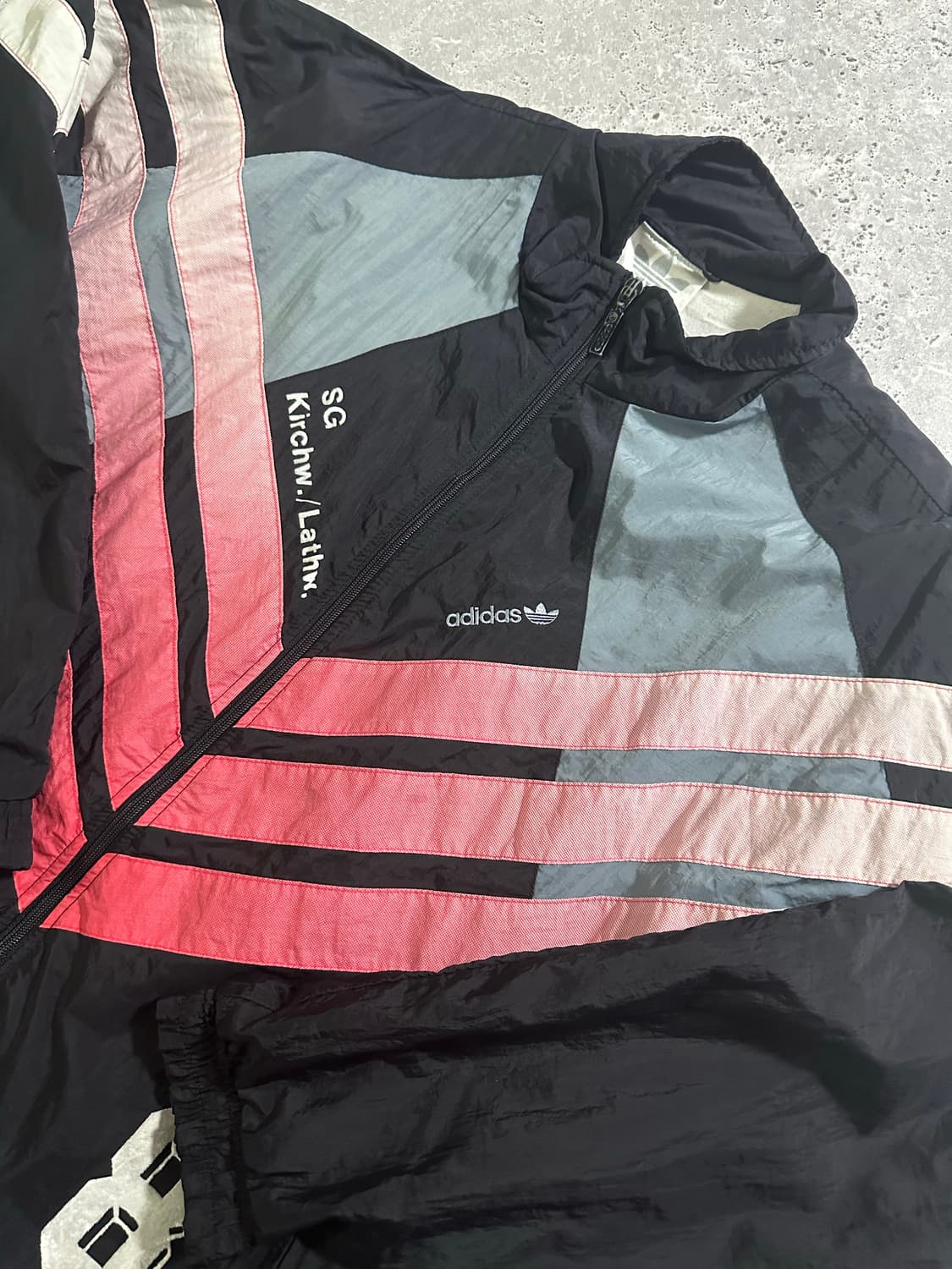 80-90s 아디다스 쉐브론 V라인 패치 바람막이 상품이미지1