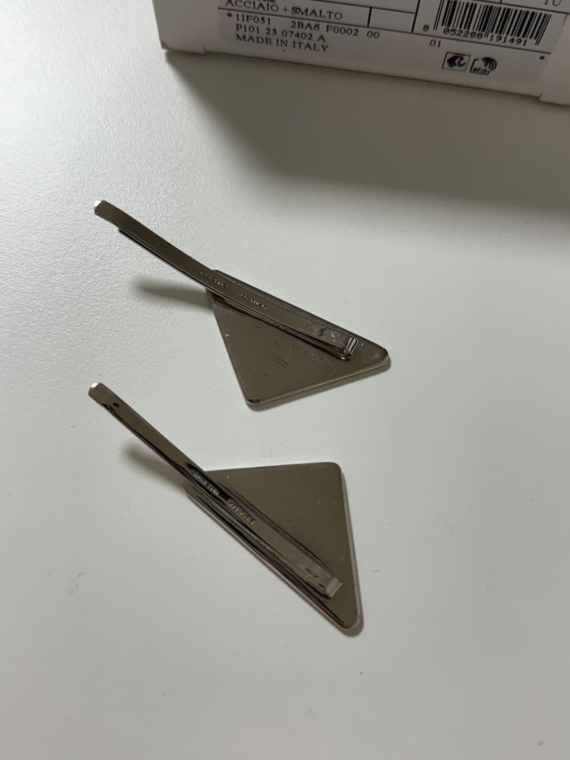 프라다 헤어핀 정품 풀박 상품이미지3