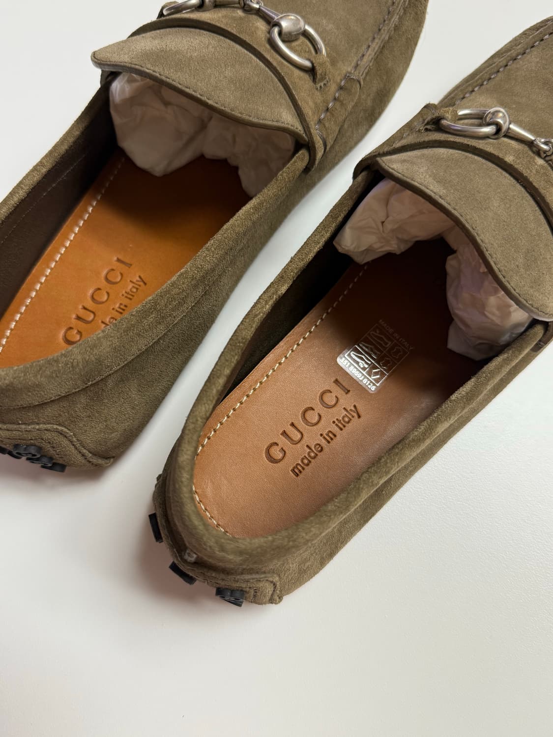 새제품/정품 풀박 구찌 스웨이드 홀스빗 로퍼 카키 8.5 상품이미지7