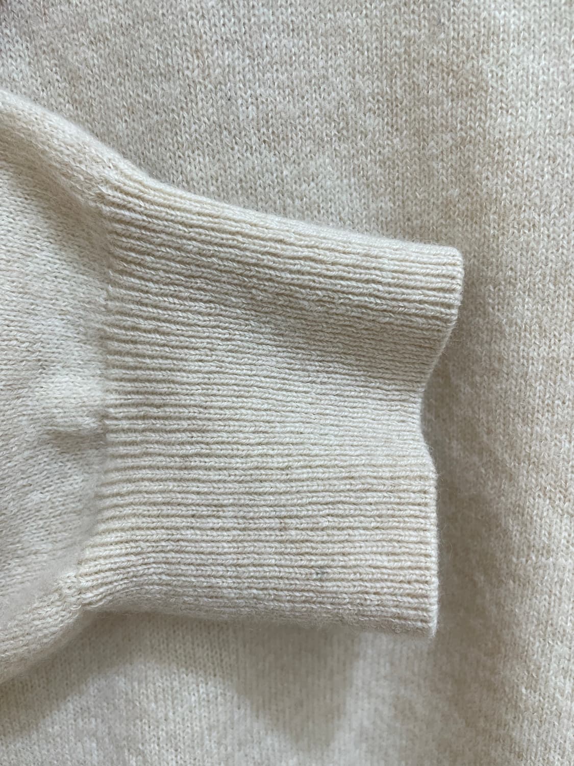 아크네스튜디오 가디건 오트밀 멜란지 M 상품이미지4