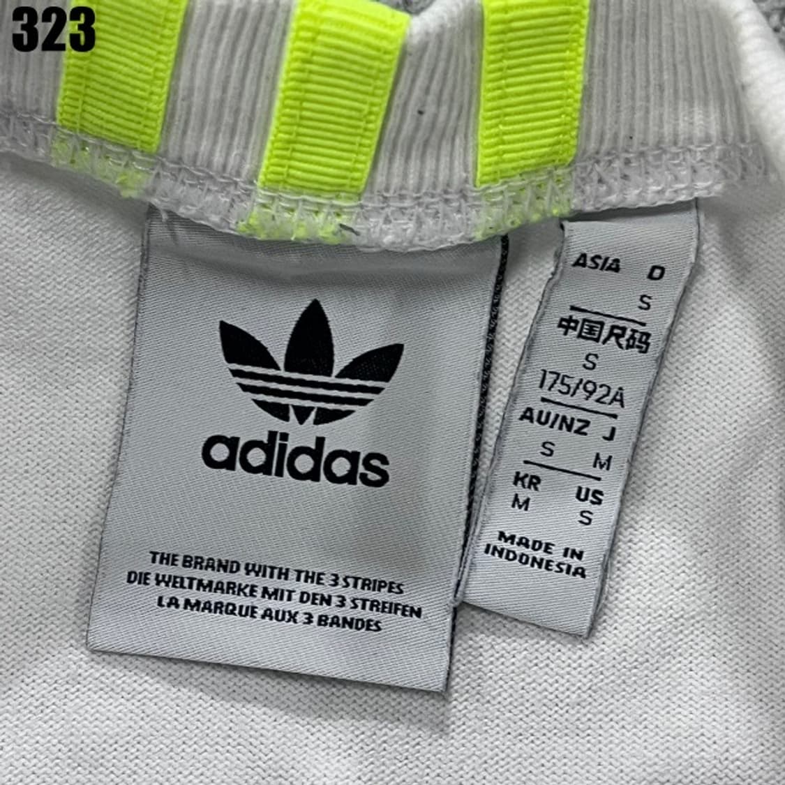 아디다스 화이트 반팔  상품이미지2