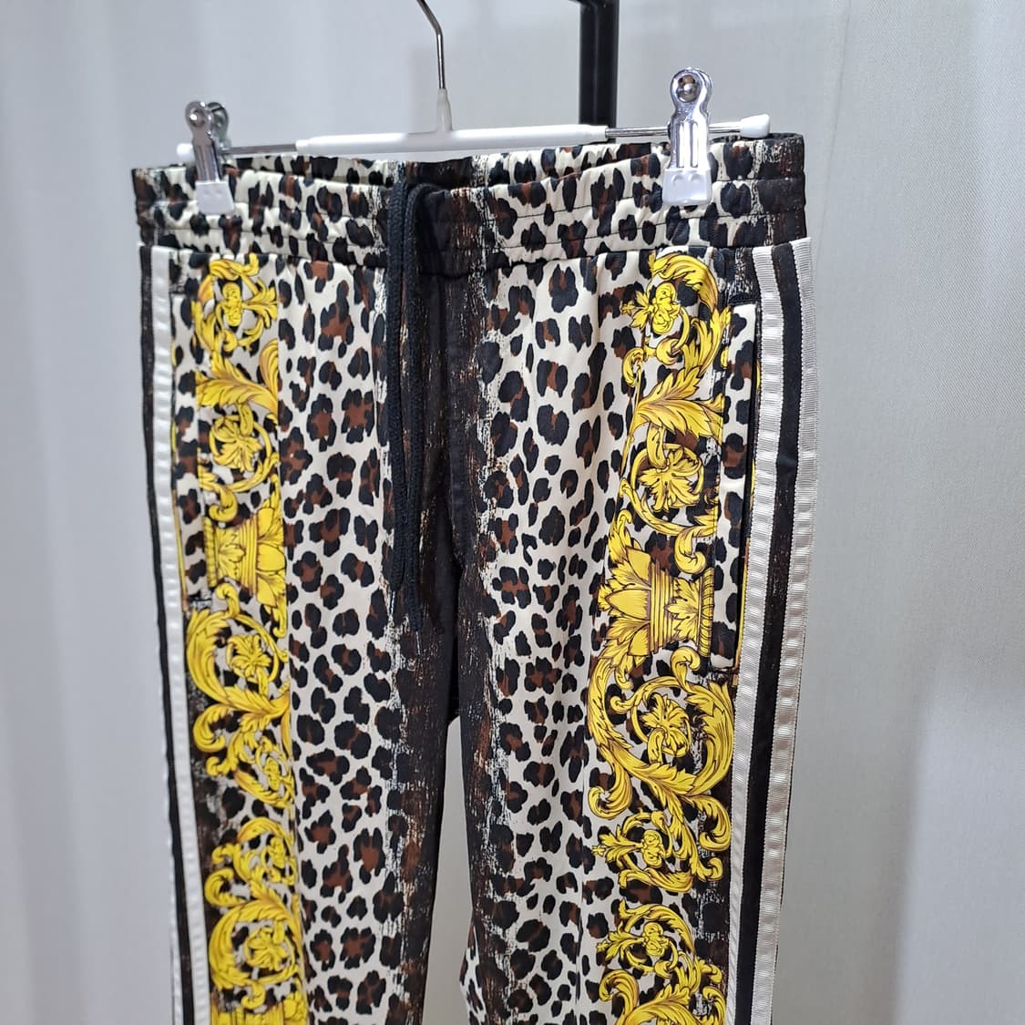 (택포) 아디다스 제레미스캇 레오파드 트랙팬츠 95 B698 상품이미지2