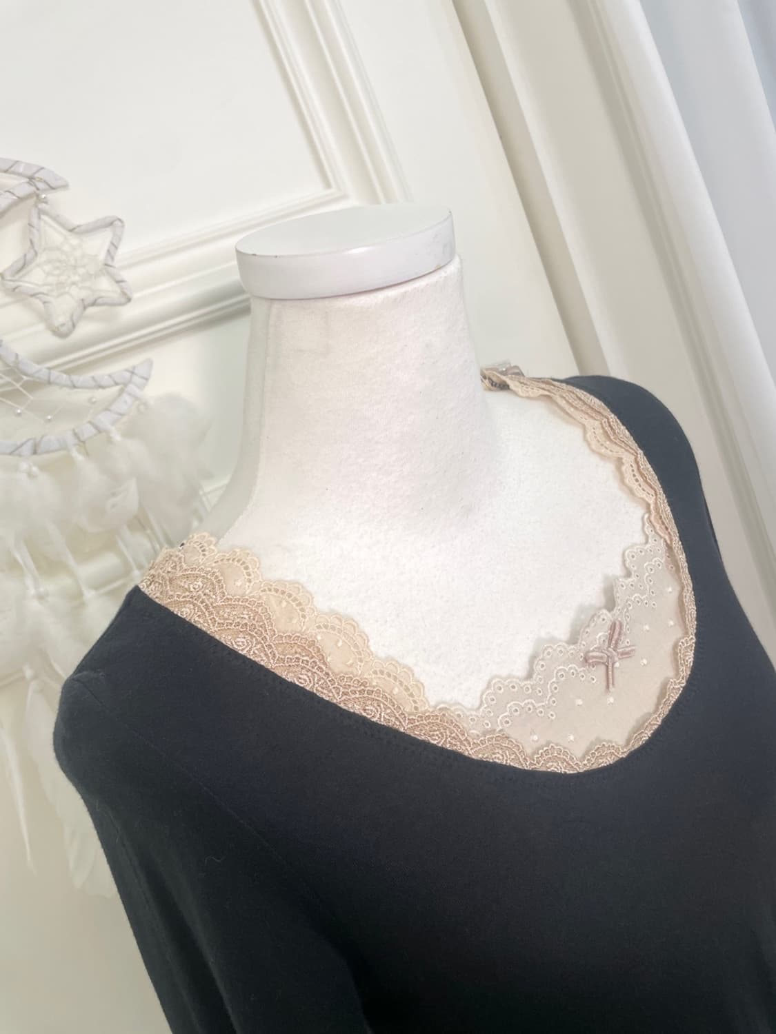 black cotton lace point long sleeve top 상품이미지6