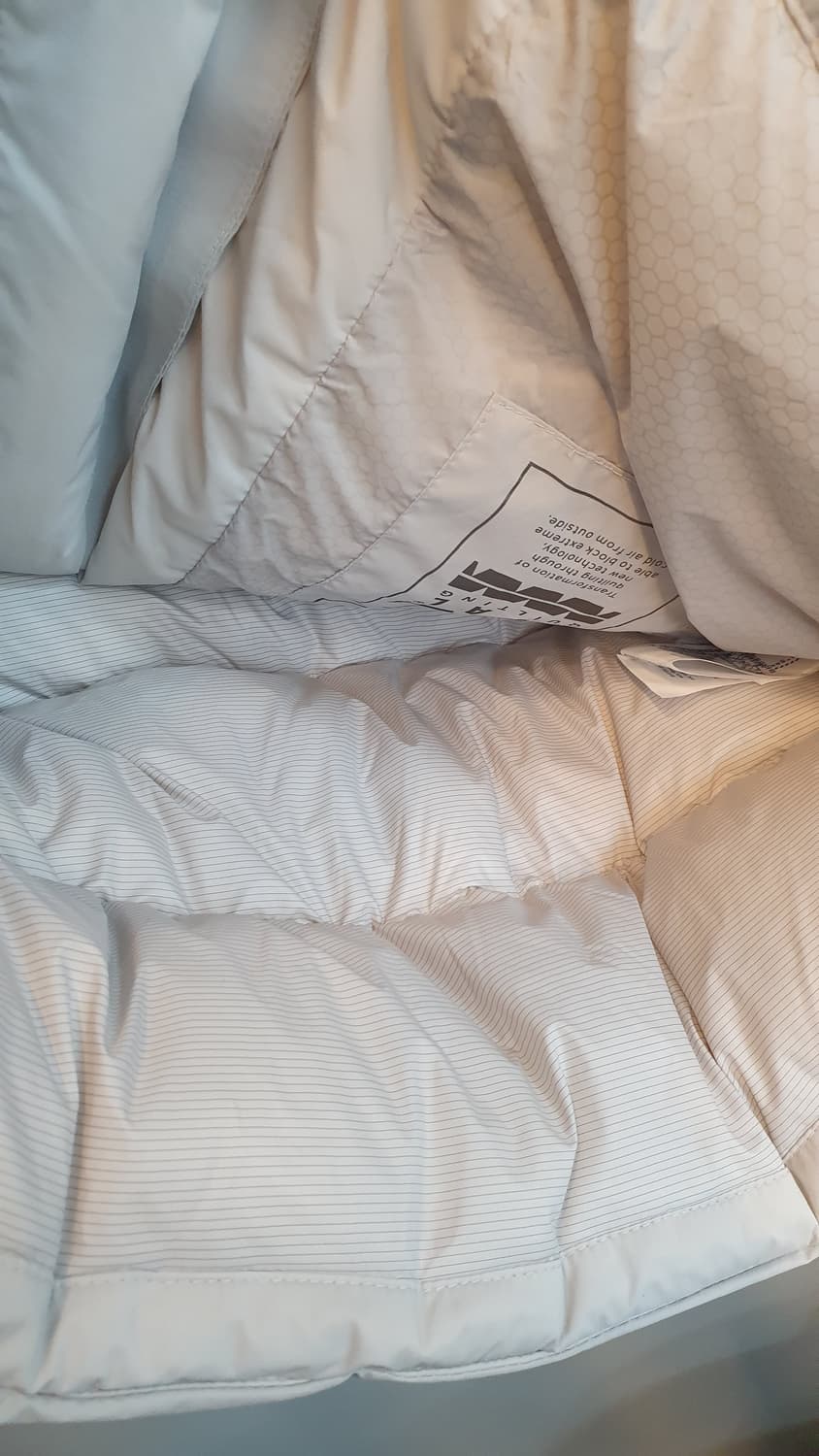 블랙야크 올드제로다운패딩90
몇번입지않아상태좋음 상품이미지6