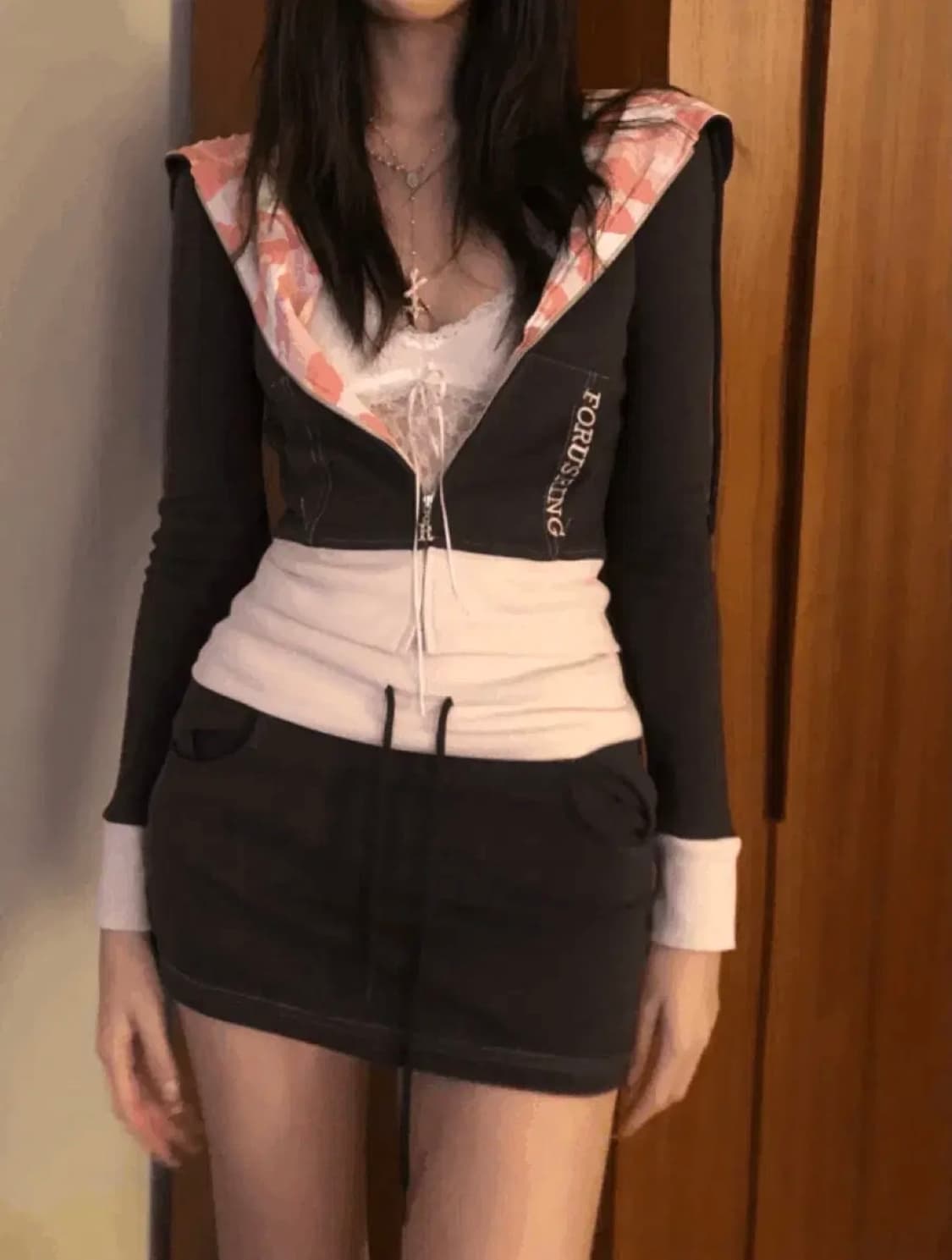 포어링 베베 카고 트레이닝 후드집업 BEBE CAGO 차콜 상품이미지1